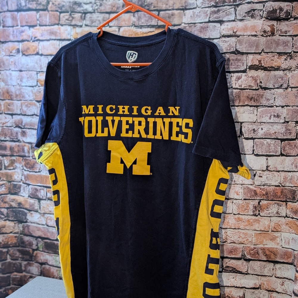 Michigan Wolverine's Men's Tshirt, EUC, Size XL